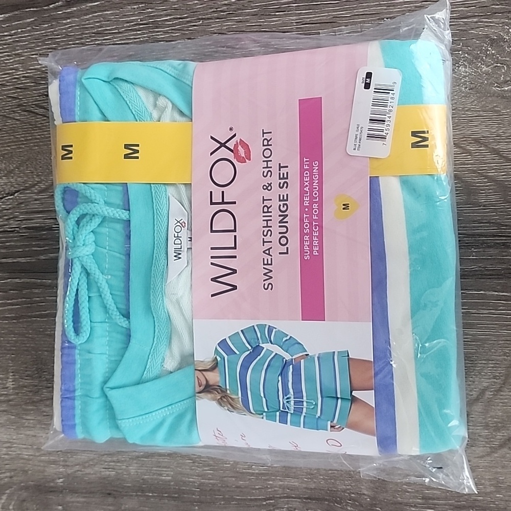 NEW! WILDFOX Sweatshirt & Short Lounge Set Blue Stripe Medium $160 Retail - Picture 4 of 6